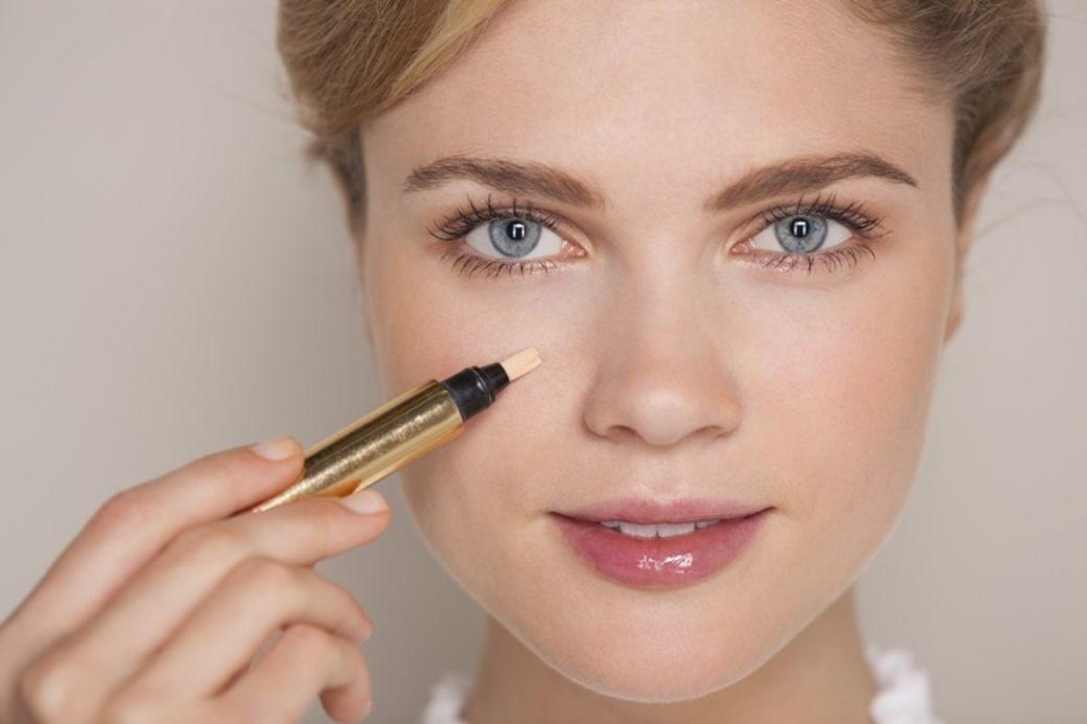 ps彩妆教程(怎么用ps上妆)